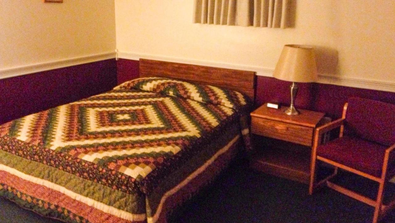 Judys Motel בדפורד מראה חיצוני תמונה